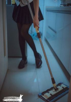 鬓边有朵栀子肥